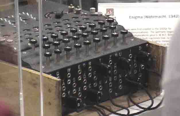 Enigma1.jpg (17823 byte)